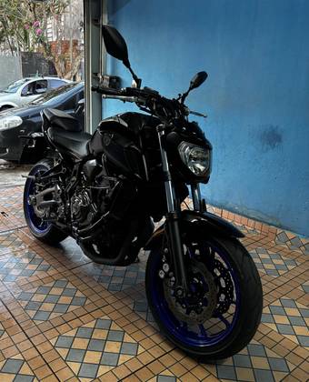 YAMAHA MT-07 ABS YAMAHA MT-07 ABS